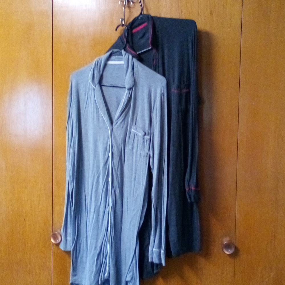 Set of night shirts